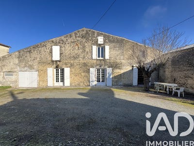 /international/fr/saint-georges-de-longuepierre-charente-310107214825/
