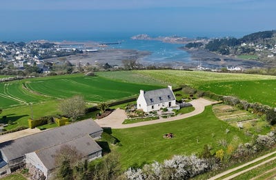 /international/fr/plougasnou-brittany-310107185506/