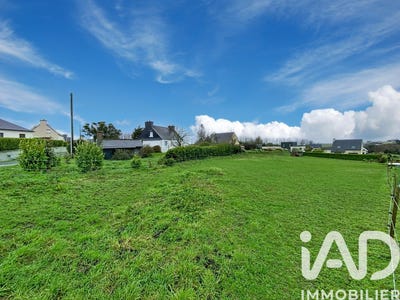 /international/fr/saint-jean-du-doigt-brittany-310105057954/