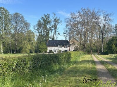 /international/fr/henrichemont-centre-val-de-loire-310107450803/