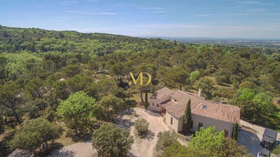 /international/fr/venasque-provence-alpes-cote-d-azur-310107625520/
