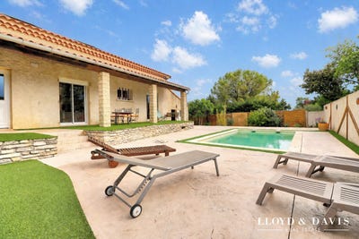 /international/fr/vezenobres-languedoc-roussillon-310104933985/