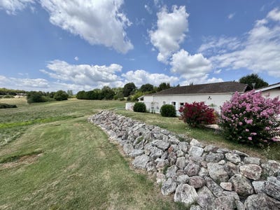 /international/fr/villeneuve-sur-lot-aquitaine-310102132801/