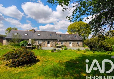 /international/fr/la-chapelle-neuve-brittany-310107971151/