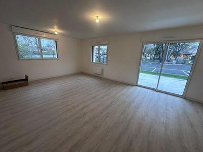/international/fr/renaze-pays-de-la-loire-310105007308/