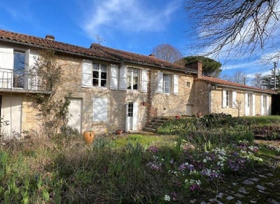 /international/fr/ruffec-centre-val-de-loire-310107617020/