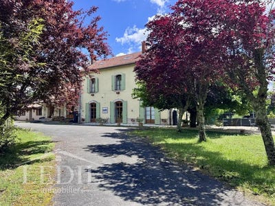 /international/fr/gondrin-midi-pyrenees-310108464994/