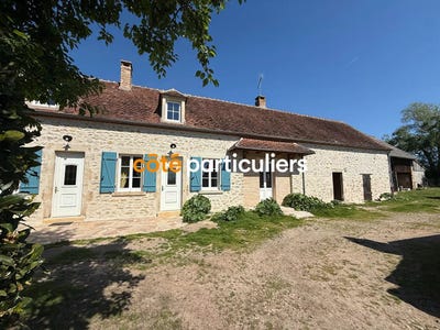 /international/fr/saint-bonnet-troncais-auvergne-310106612269/