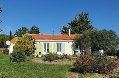 /international/fr/chenac-saint-seurin-d-uzet-charente-310107558406/