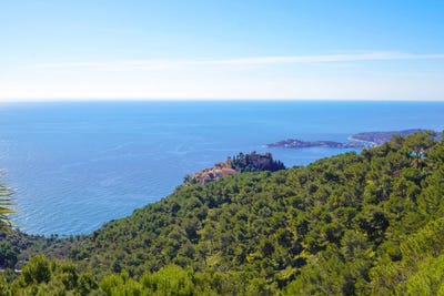 /international/fr/eze-hh-15863918-eze-provence-alpes-cote-d-azur-310101079327/?lang=zh-tw