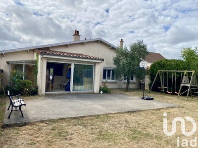/international/fr/pont-saint-martin-pays-de-la-loire-310100956378/
