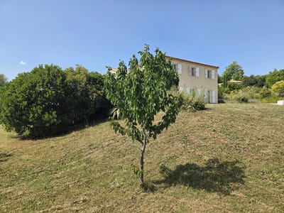/international/fr/montpezat-de-quercy-midi-pyrenees-310108994362/?lang=th
