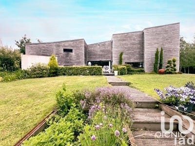 /international/fr/lannion-brittany-310100885186/