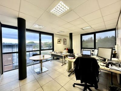 /international/fr/saint-jean-midi-pyrenees-310105820892/