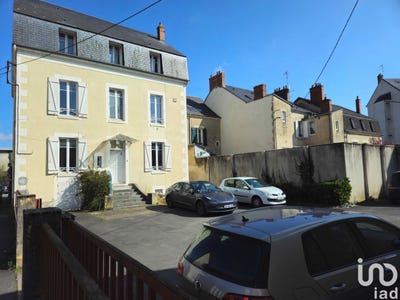 /international/fr/bourges-centre-val-de-loire-310098805833/