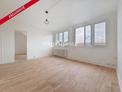 /international/fr/meulan-en-yvelines-ile-de-france-310101377770/