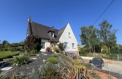 /international/fr/languidic-brittany-120097023906/