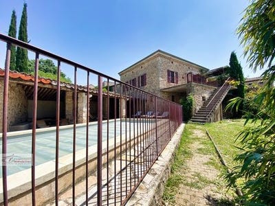 /international/fr/aubenas-rhone-120085181868/