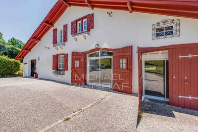 /international/fr/bayonne-aquitaine-310102037897/