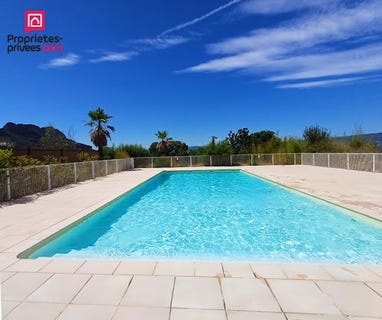 /international/fr/roquebrune-sur-argens-provence-alpes-cote-d-azur-310101081890/