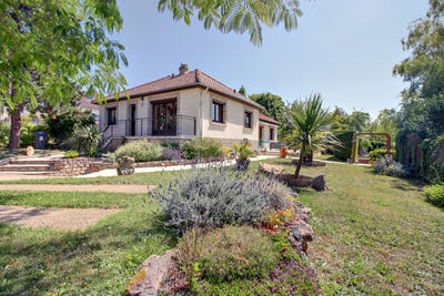 /international/fr/chanteloup-les-vignes-la-basse-normandie-310100493764/