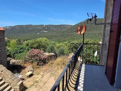 /international/fr/monacia-d-aullene-corsica-310101181987/?lang=en