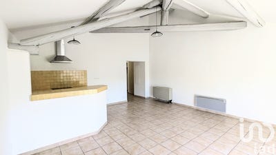 /international/fr/l-isle-sur-la-sorgue-provence-alpes-cote-d-azur-310101034925/