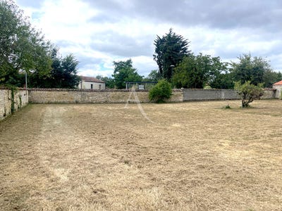 /international/fr/la-bretonniere-la-claye-pays-de-la-loire-310104469064/