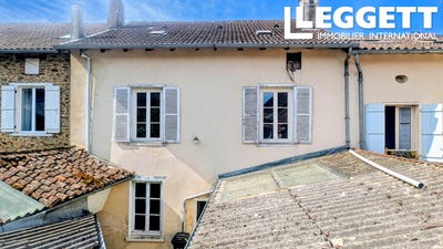 /international/fr/chalus-auvergne-310107765992/