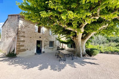 /international/fr/beaumes-de-venise-provence-alpes-cote-d-azur-310097550123/