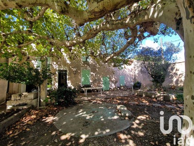 /international/fr/chateaurenard-provence-alpes-cote-d-azur-310096502468/?lang=en