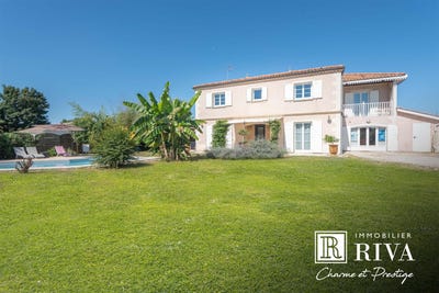 /international/fr/carignan-de-bordeaux-aquitaine-310100860289/