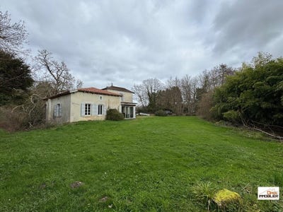 /international/fr/reignac-charente-310106263803/