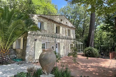 /international/fr/seillans-provence-alpes-cote-d-azur-310100609989/