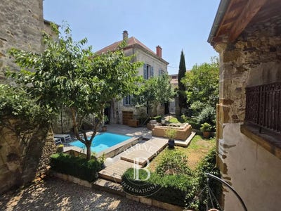 /international/fr/vic-le-comte-auvergne-310119502701/