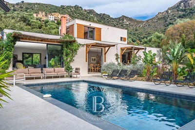 /international/fr/calvi-corsica-310102068326/