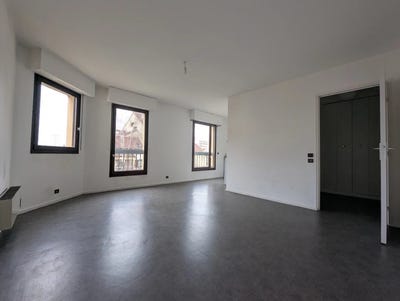 /international/fr/10-rue-des-plantes-metz-lorraine-310106295243/