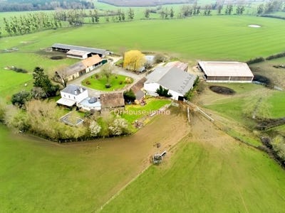 /international/fr/saint-cosme-en-vairais-pays-de-la-loire-310108526262/