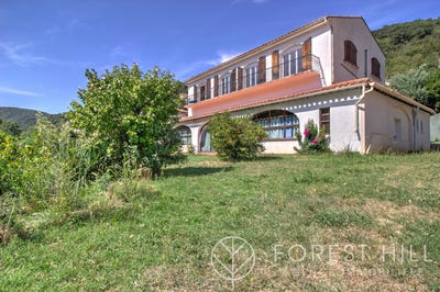 /international/fr/arles-sur-tech-languedoc-roussillon-310110184794/