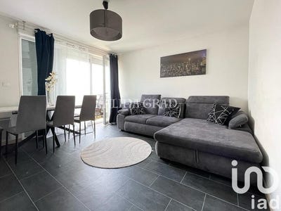 /international/fr/cergy-ile-de-france-310099422858/