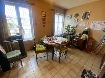 /international/fr/nogent-le-roi-centre-val-de-loire-310104080010/