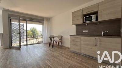 /international/fr/trelaze-pays-de-la-loire-310105011066/