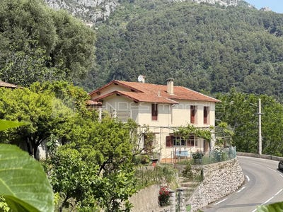 /international/fr/sainte-agnes-rhone-310109237667/