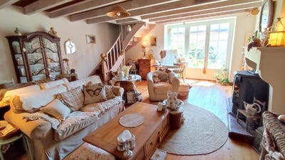 /international/fr/saint-hilaire-de-villefranche-charente-310100665488/