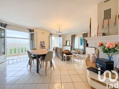 /international/fr/durfort-lacapelette-midi-pyrenees-310097799504/?lang=en