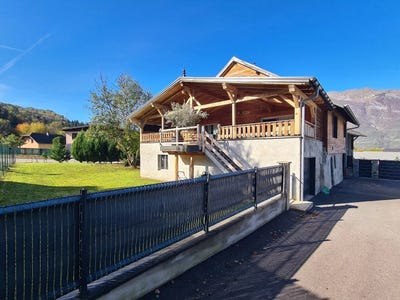 /international/fr/sainte-helene-sur-isere-rhone-310097272920/
