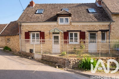 /international/fr/courcelles-les-gisors-picardie-310107322743/