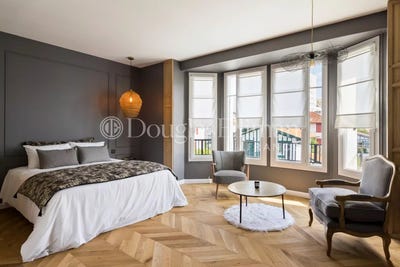 /international/fr/bayonne-aquitaine-310108928510/