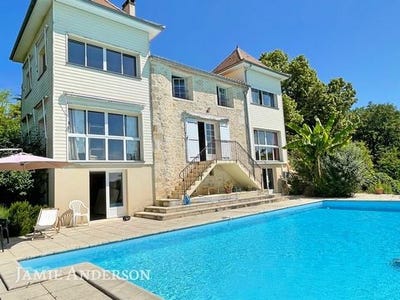 /international/fr/pujols-aquitaine-120091376274/?lang=en