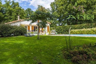 /international/fr/roussines-charente-310099917431/?lang=zh-cn